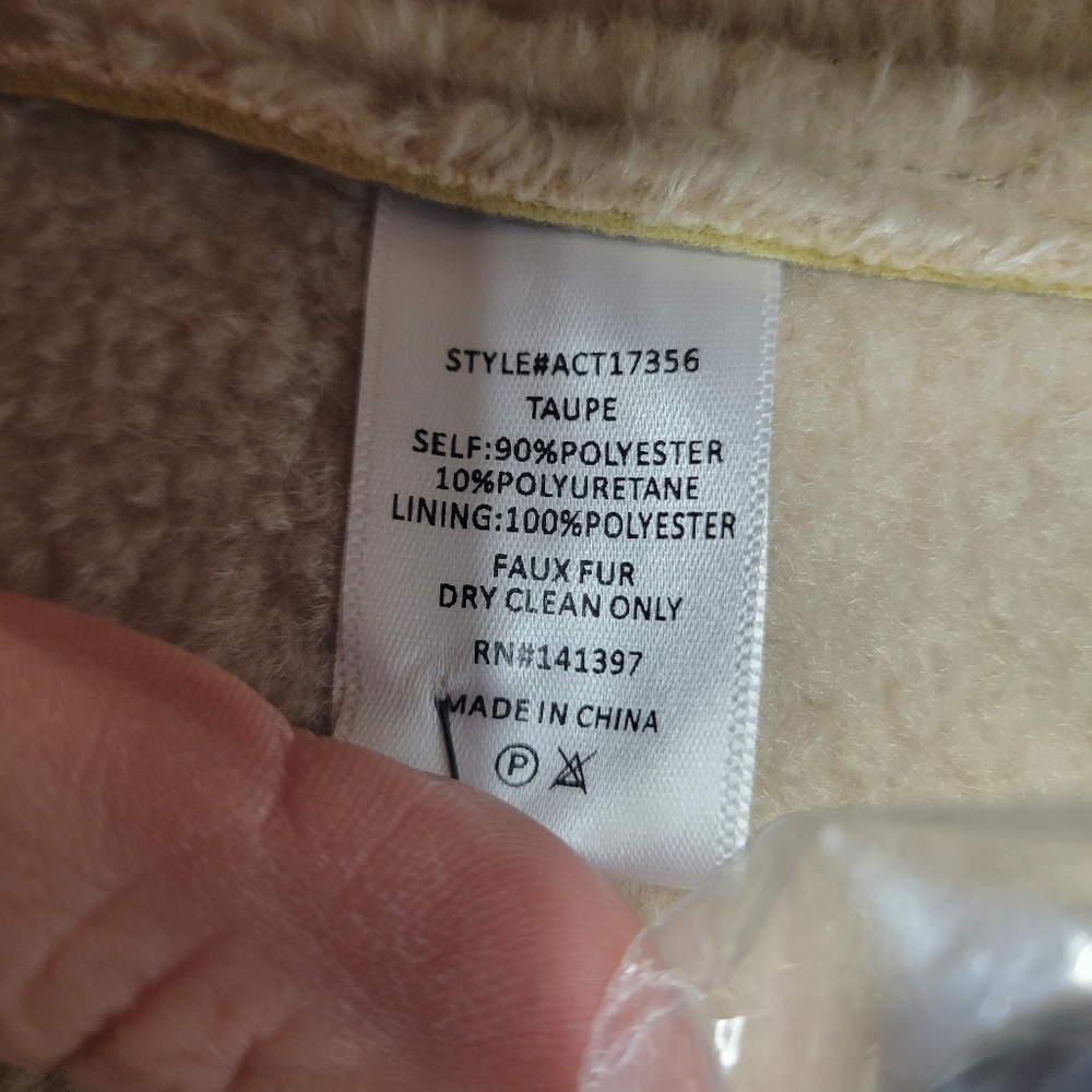ASTR the Label NWOT Francine Faux Leather Shearling Jacket Size Large - Picture 8 of 9